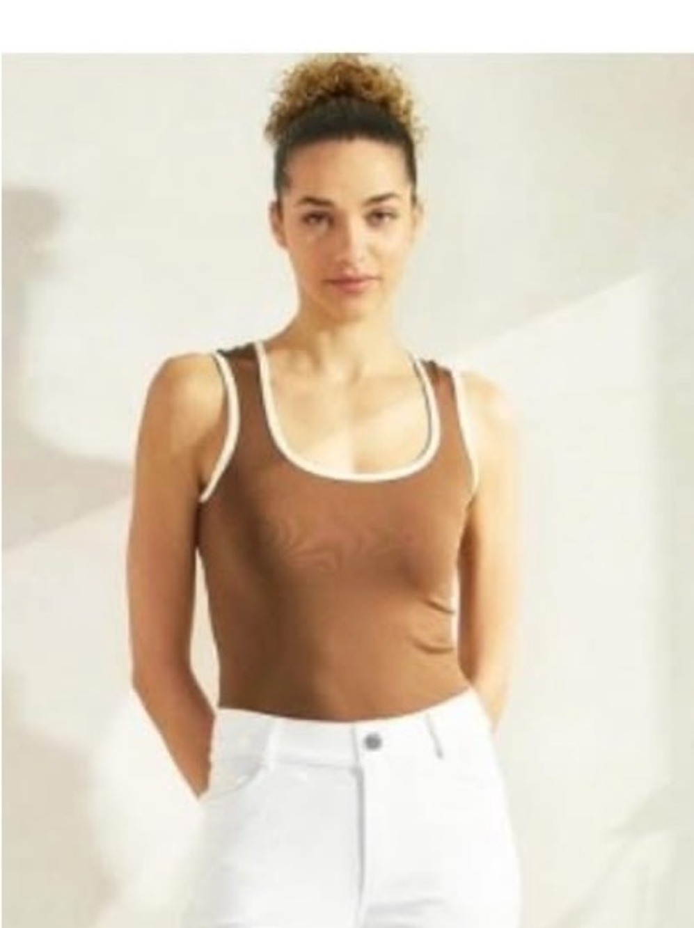 Set of tank tops brown and cream